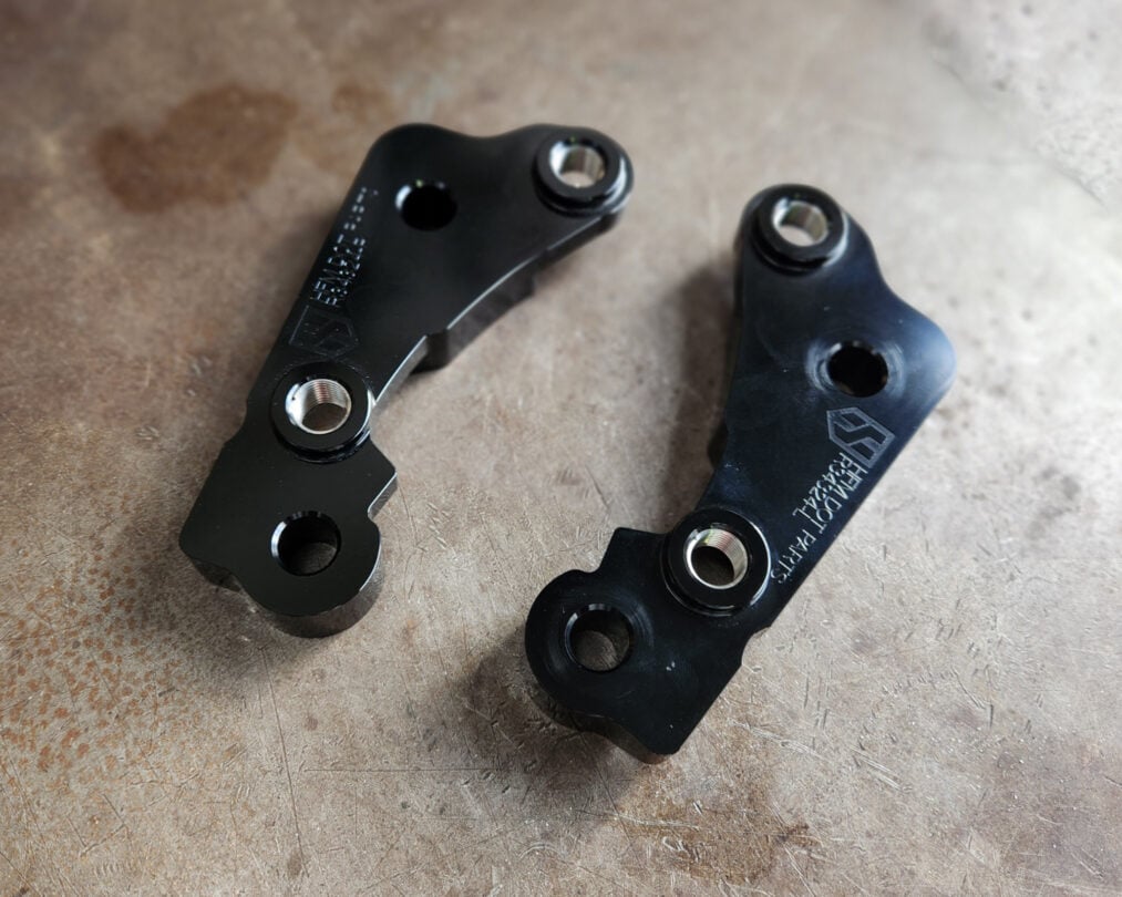 324mm front rotor caliper adaptor brackets r34 gtt (324mm)