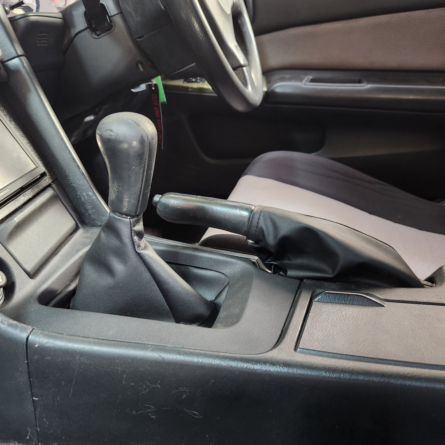 gear shifter & handbrake boot set suits: nissan r34