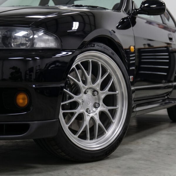 r32 gtr v spec styled monoblock forged wheels 18x9.5" (set of 4)