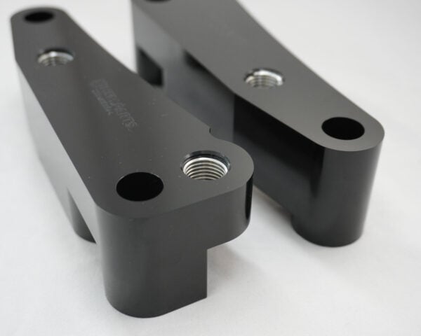 354mm front caliper adapter brackets for 350z z33, v35 with 370z akebono calipers